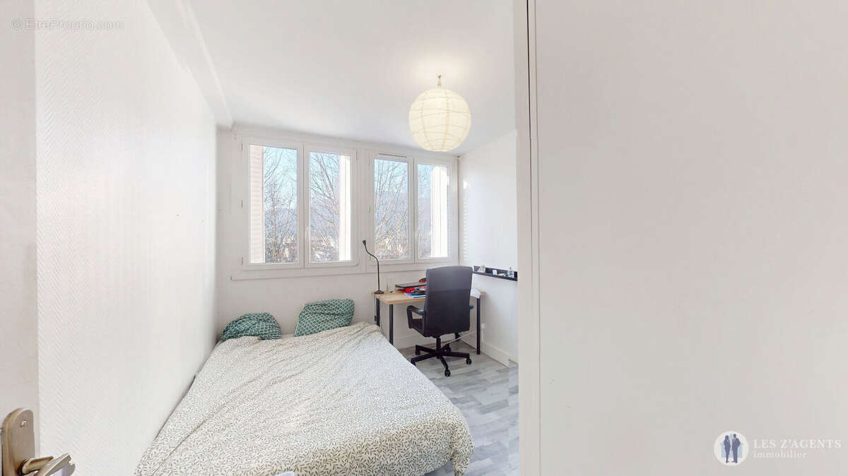 Appartement à SAINT-MARTIN-D&#039;HERES