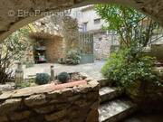 Maison à SAINT-LAURENT-DE-CARNOLS