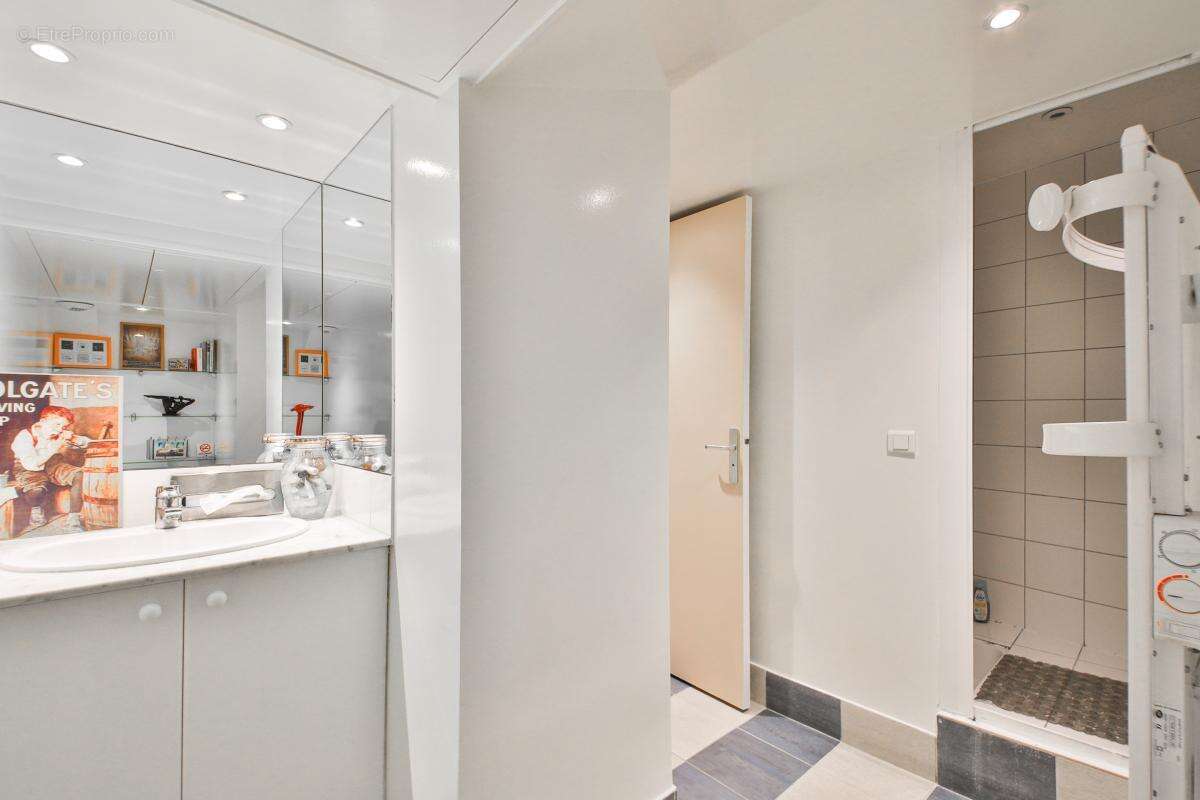 Appartement à PARIS-9E