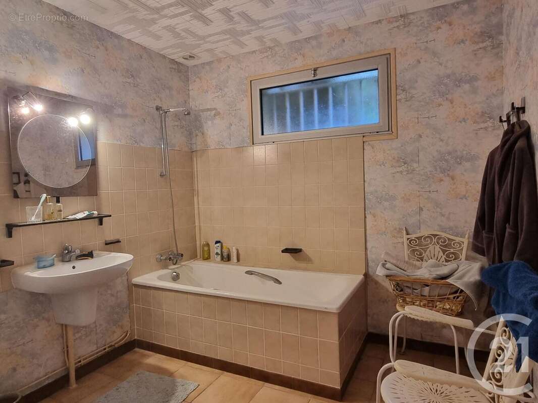 Maison à POUILLY-SUR-LOIRE