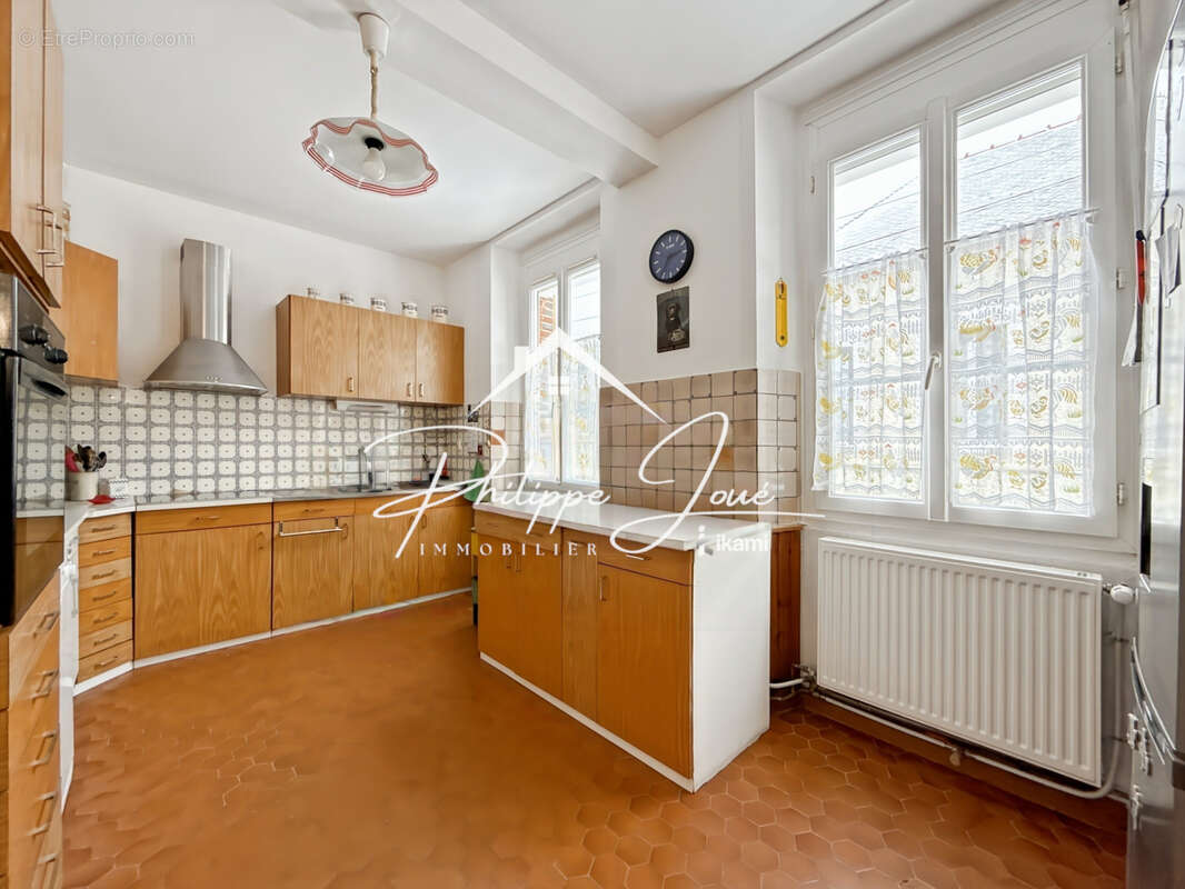 Maison à SAINT-MAURICE-AUX-RICHES-HOMMES