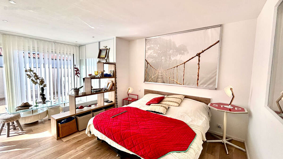 Maison à SAINT-CYPRIEN