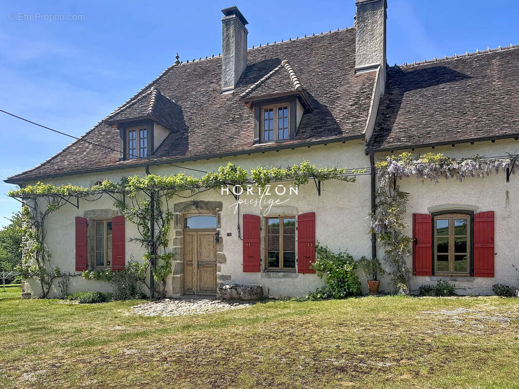 Maison à MARY