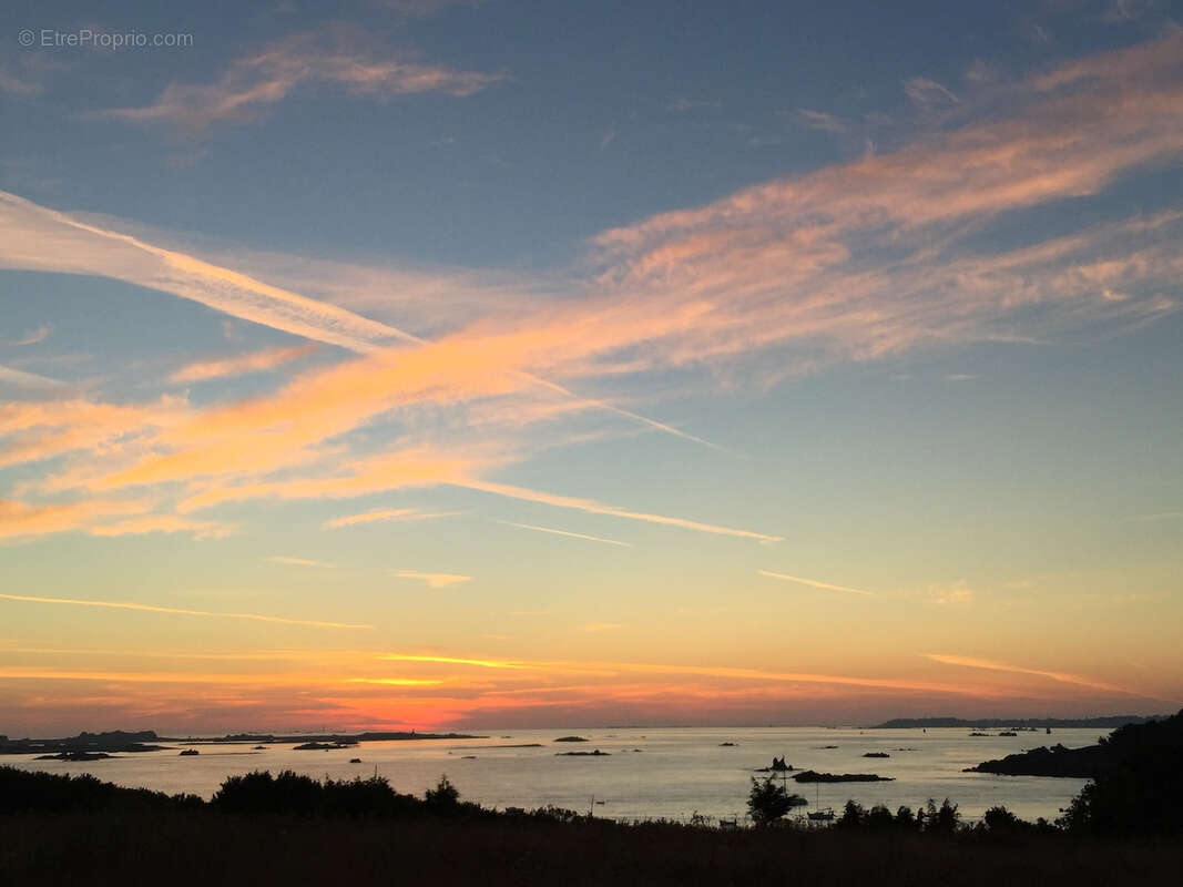 Maison à PLOUGRESCANT