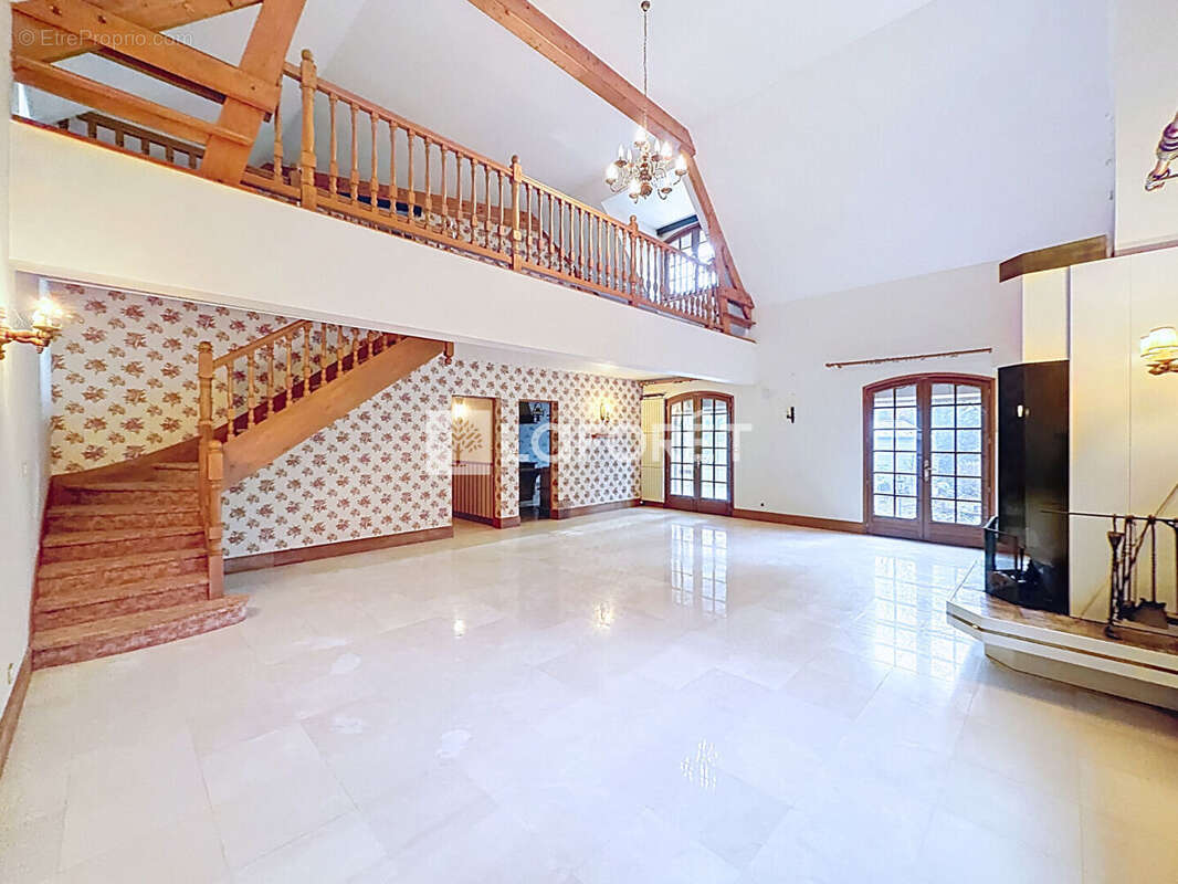 Maison à NOGENT-LE-PHAYE