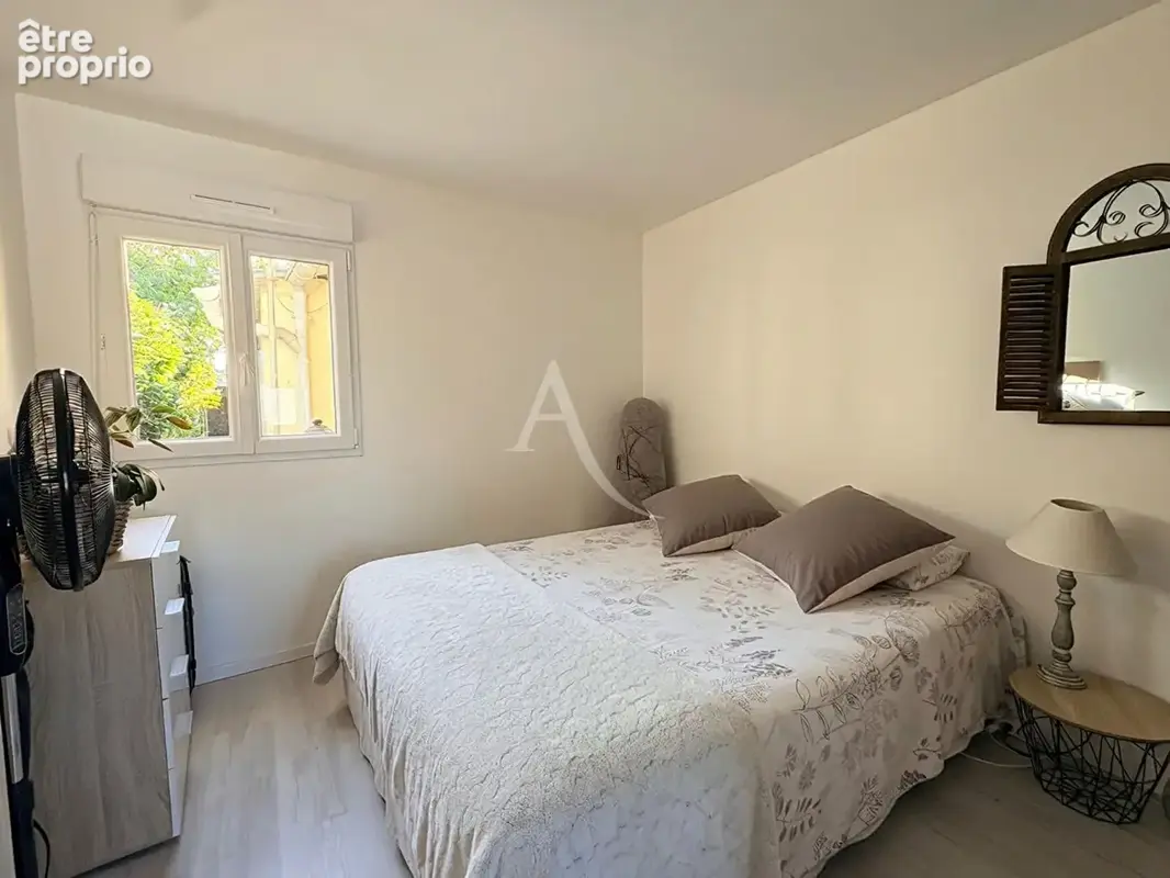 Immeuble Ste Gemmes Sur Loire 14 pièce(s) 280 m2 - photo 12
