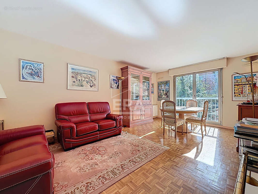 Appartement à PARIS-12E