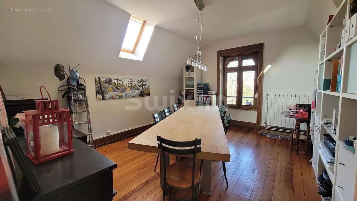 Appartement à LONS-LE-SAUNIER
