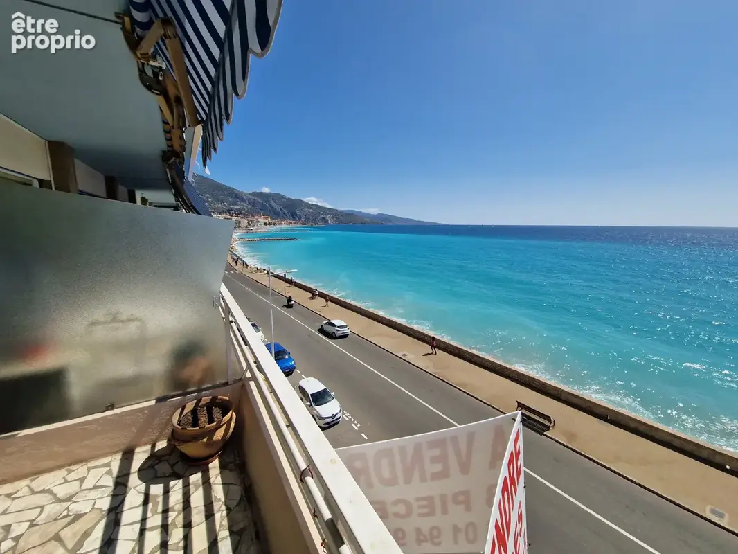T3 front de mer à Menton - photo 3