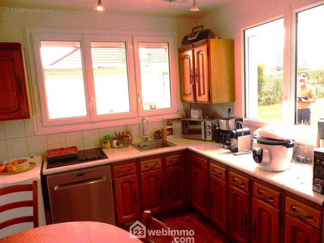 Exposée Sud Est. - Maison à ISNEAUVILLE