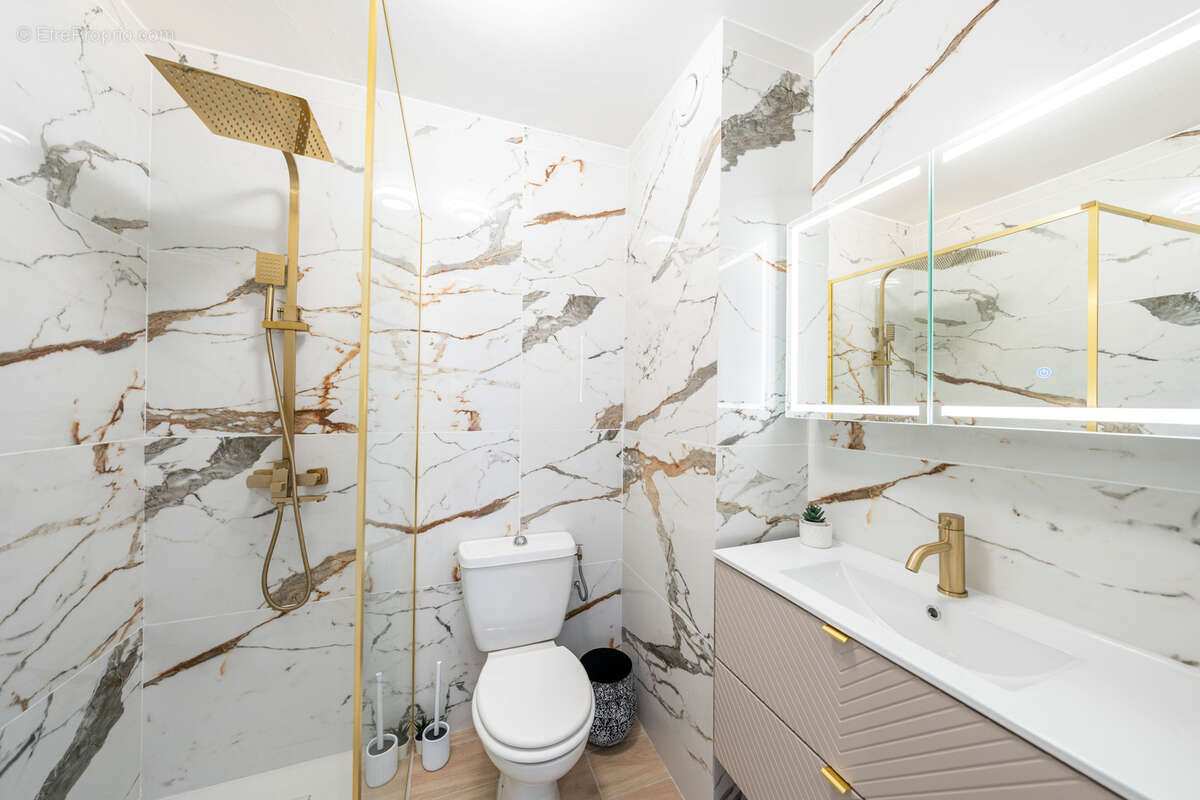 Appartement à MOUGINS