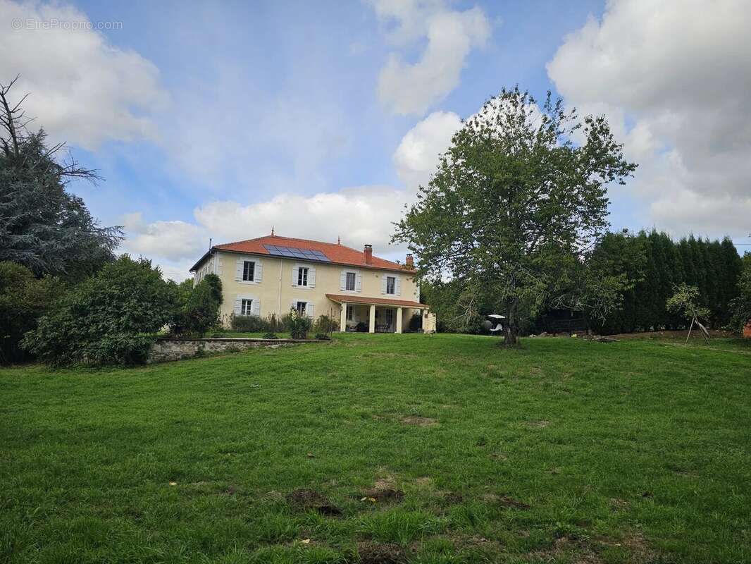 Maison à ROUMAZIERES-LOUBERT