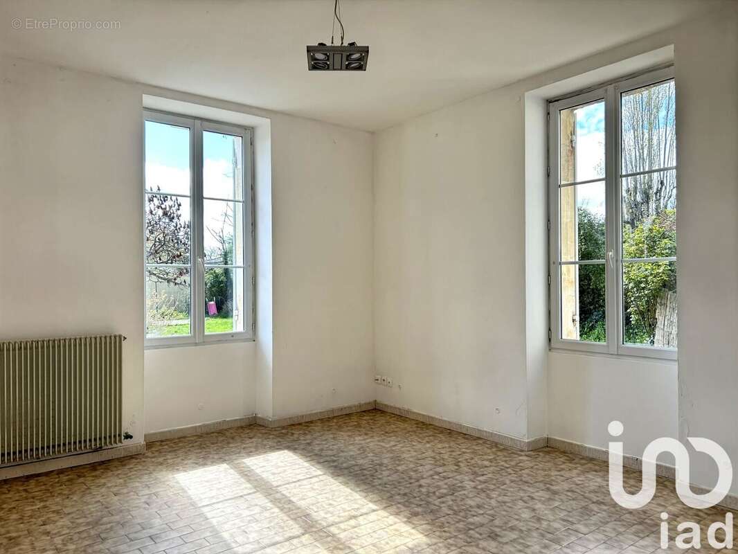 Photo 5 - Maison à PETIT-PALAIS-ET-CORNEMPS