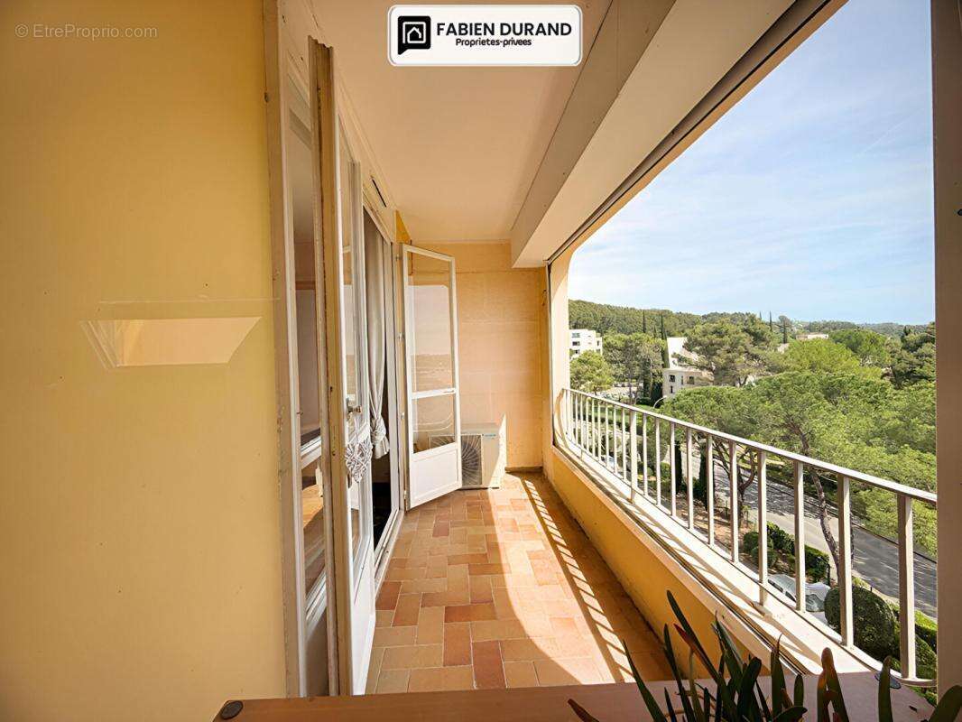 Appartement T4 91,73 m2  Garage Ascenseur à Draguignan - photo 6