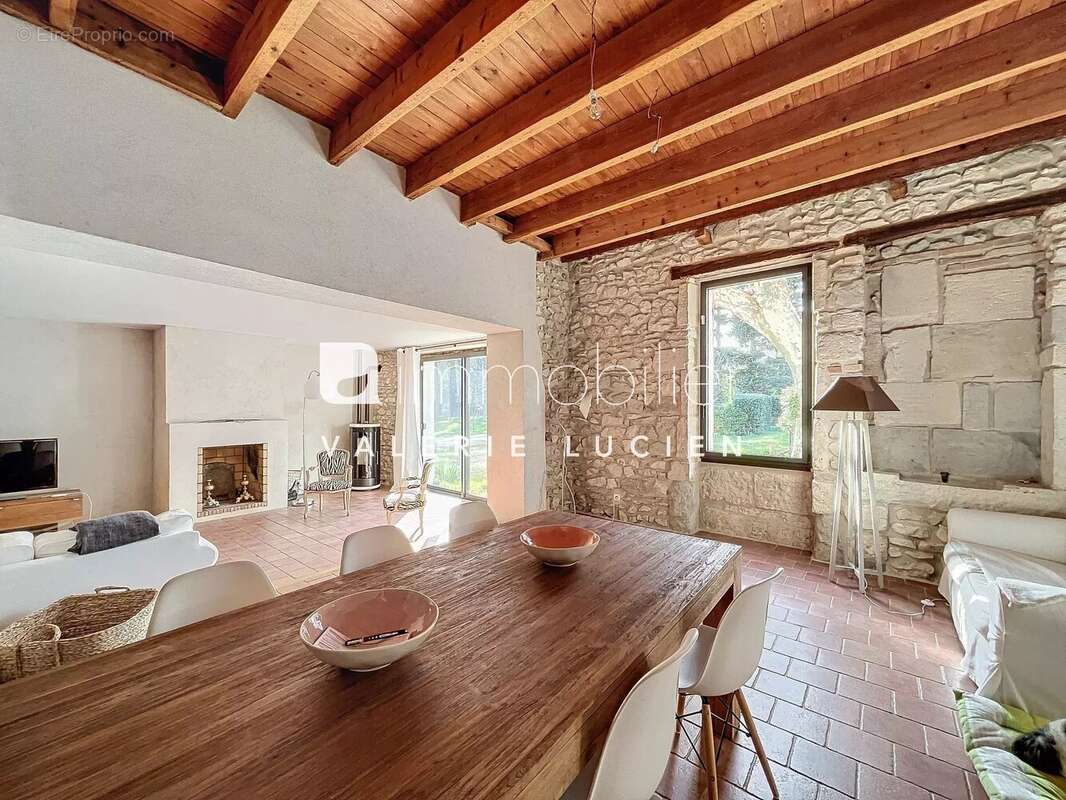 Maison à CHATEAURENARD