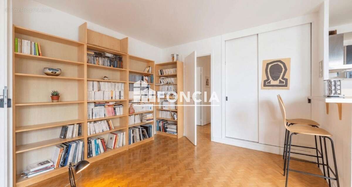 Appartement à LEVALLOIS-PERRET