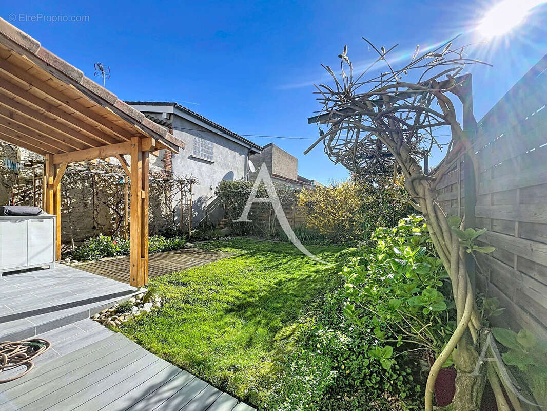 Maison à LABARTHE-SUR-LEZE