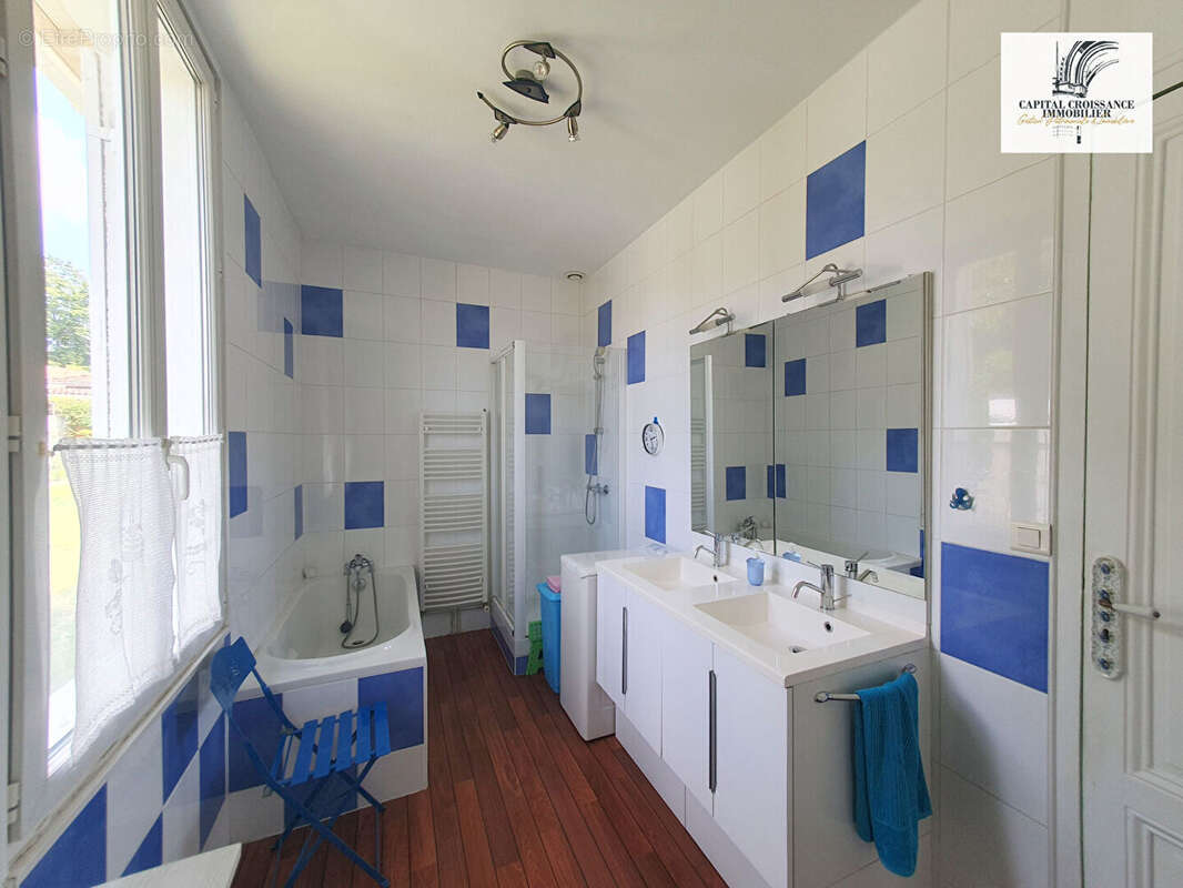 Maison à VILLENAVE-D'ORNON