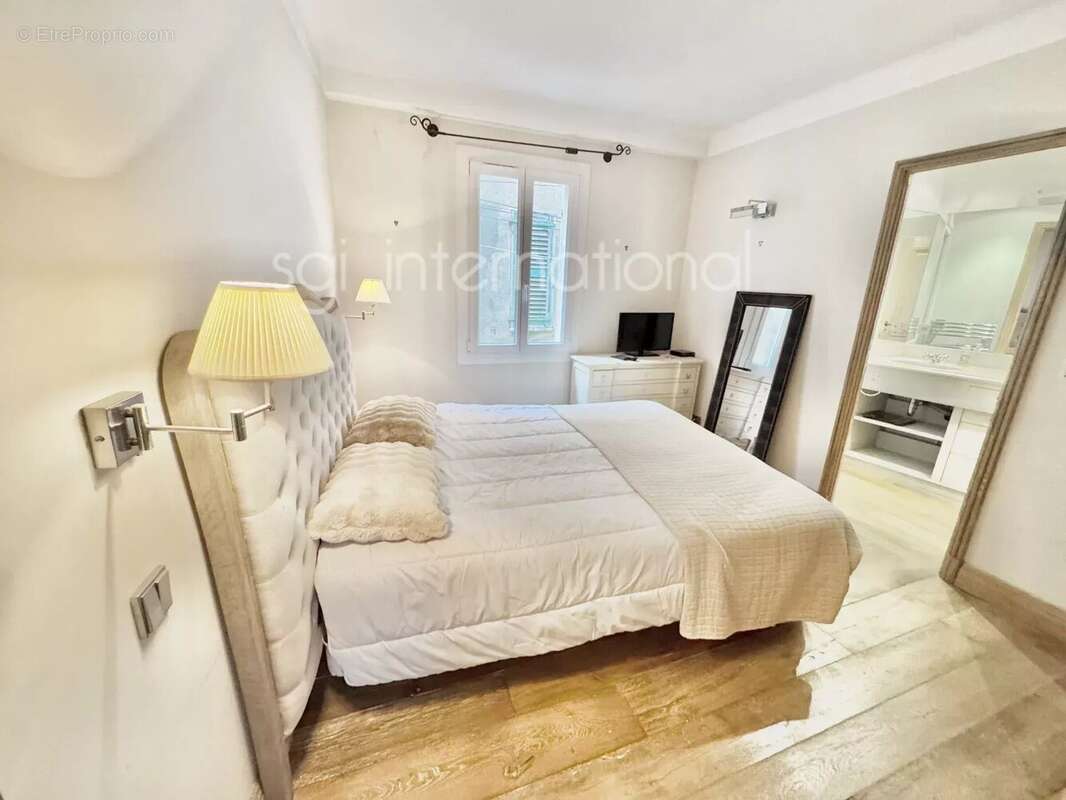 Appartement à SAINT-TROPEZ