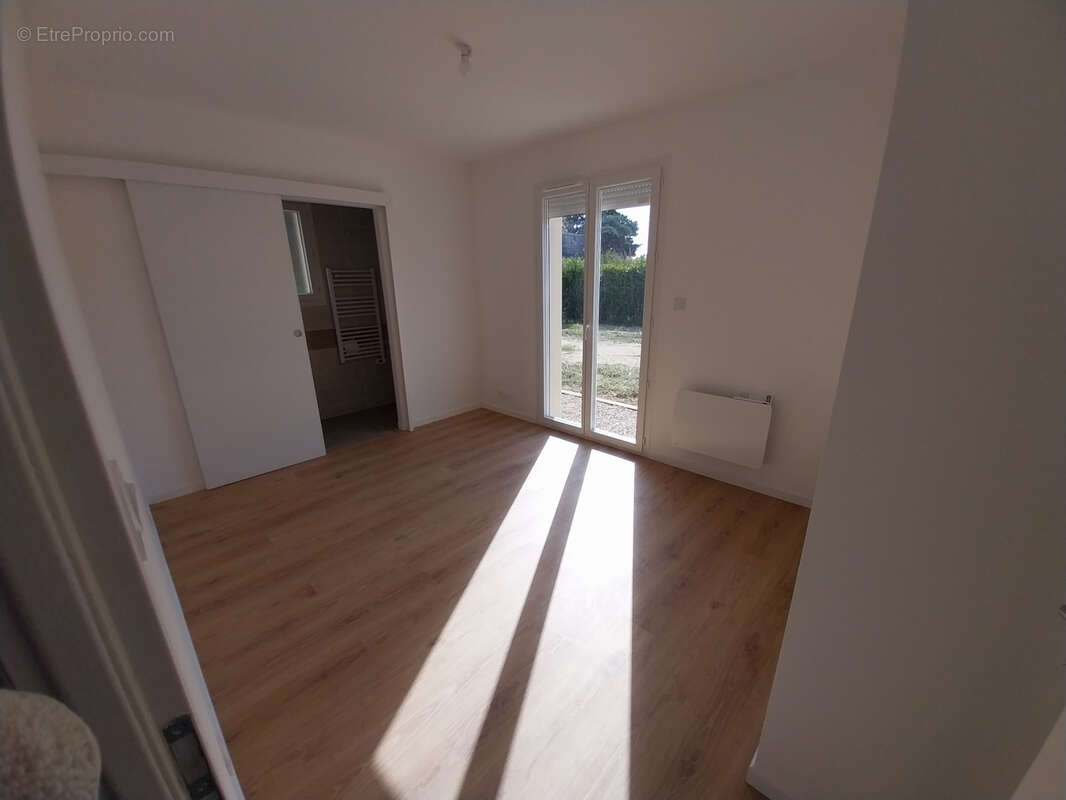 Maison à NEGREPELISSE