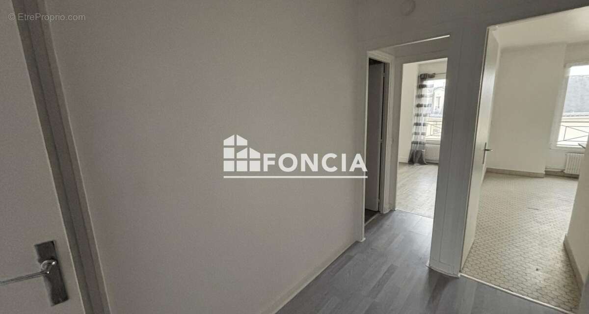 Appartement à VERSAILLES