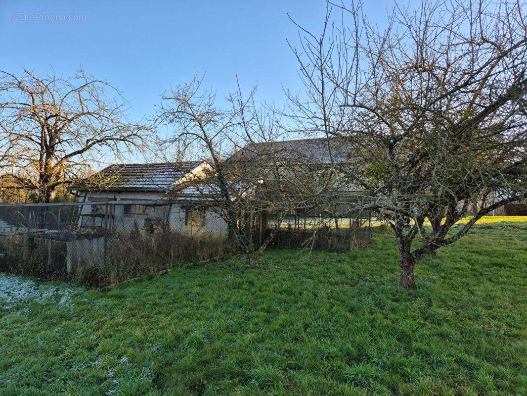Maison à EQUEVILLEY