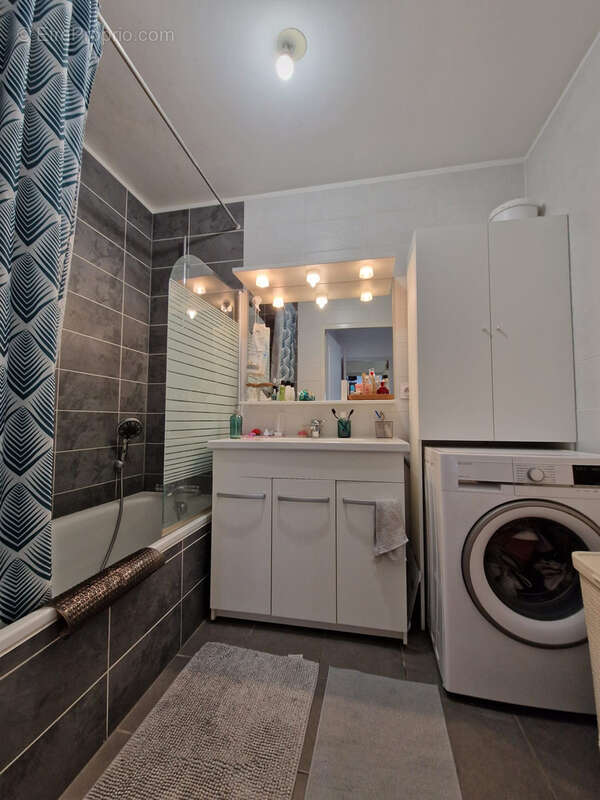 Appartement à LA MOTTE-SERVOLEX