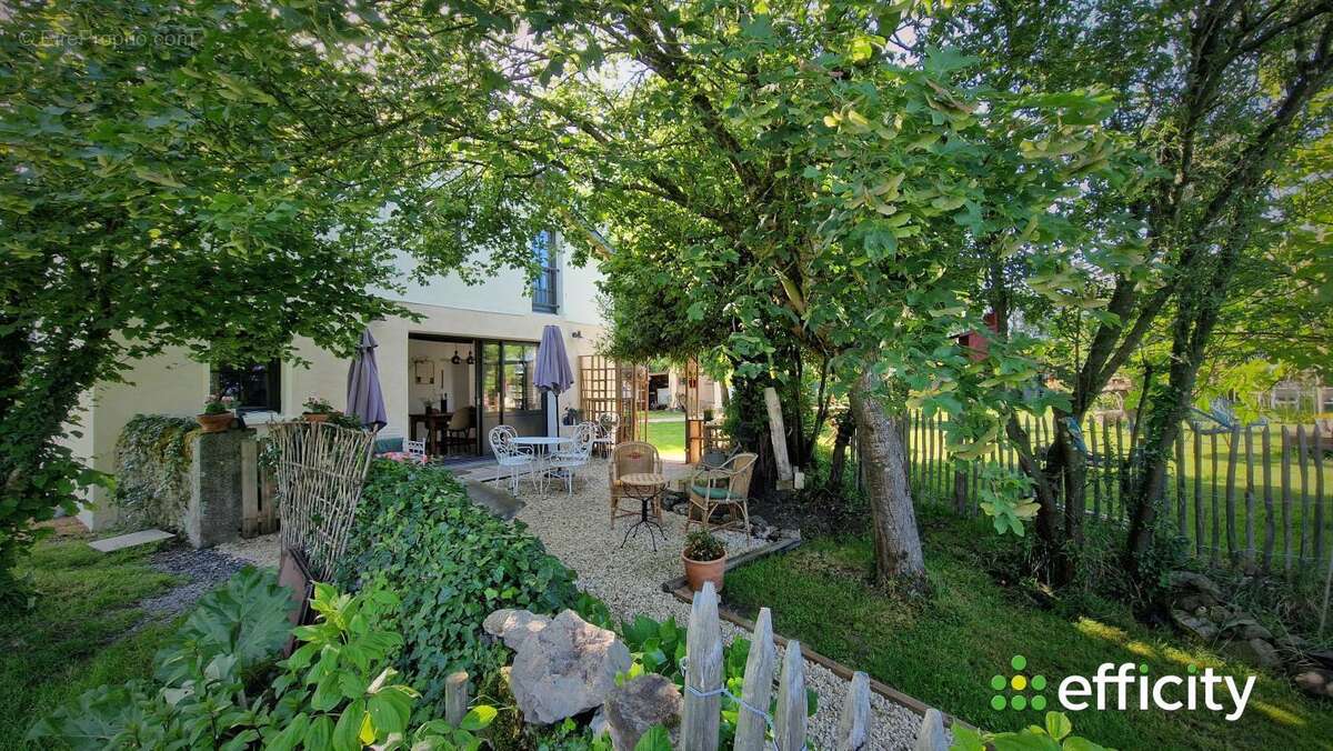 Maison 266 m² à Rochefort-Sur-Loire  - photo 11