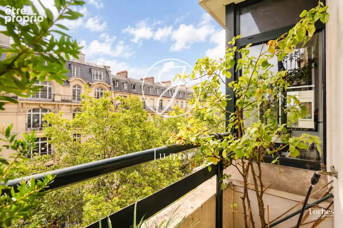 Paris 7e - SÈVRES-BABYLONE - Appartement familial d’exception - 8 pièces - 248,52m² Carrez - 4 chambres - Balcons - Vues dégagée - photo 23
