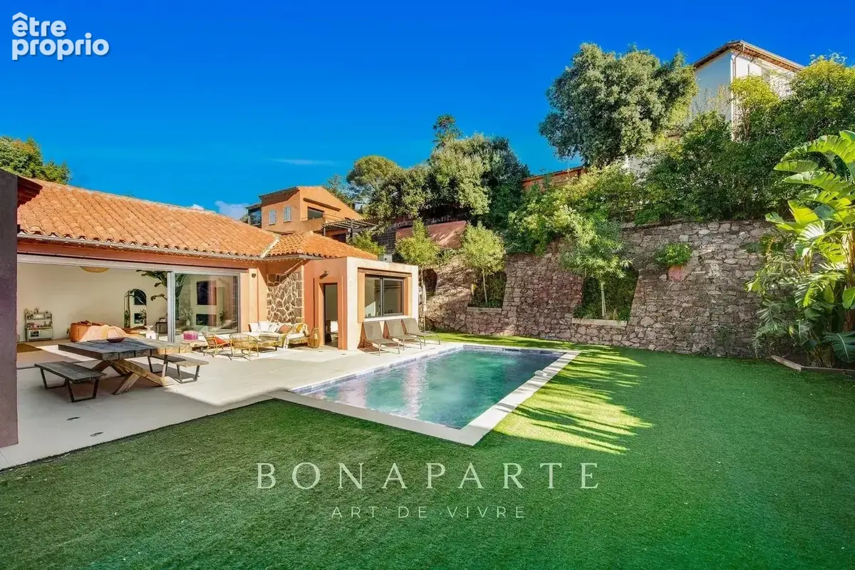 Exclusif  saint raphael / plateau notre dame - villa renovee - photo 5