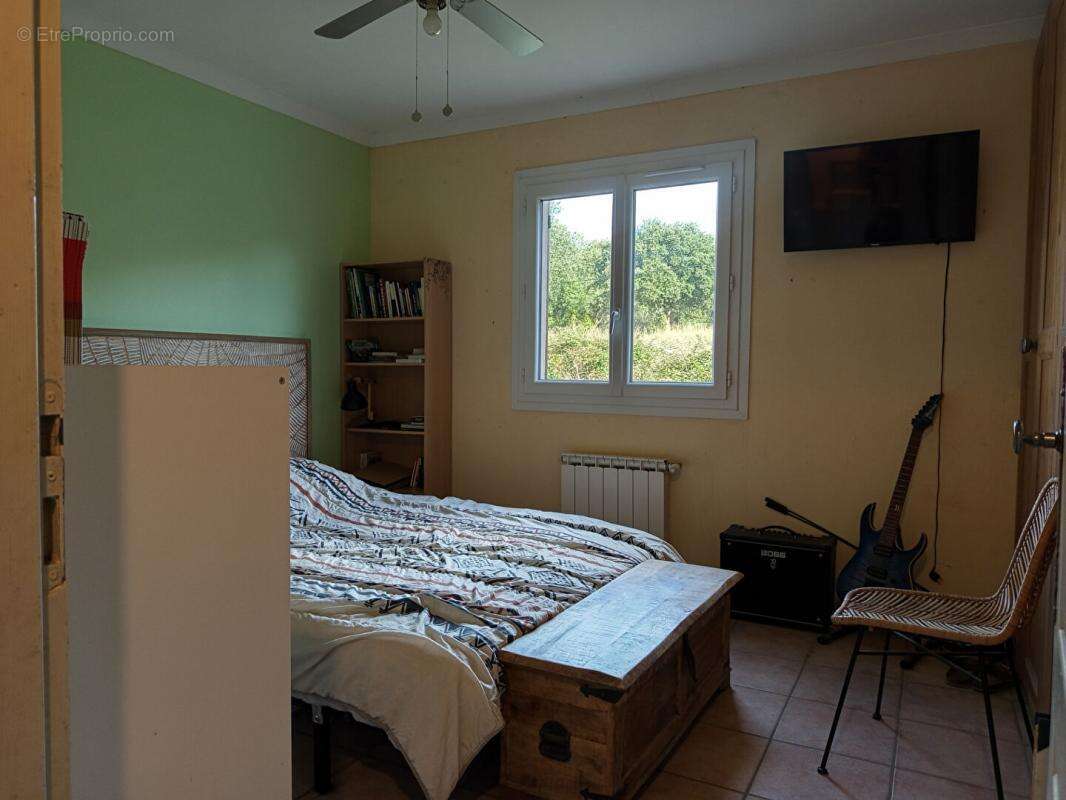 Maison à MONTSEGUR-SUR-LAUZON