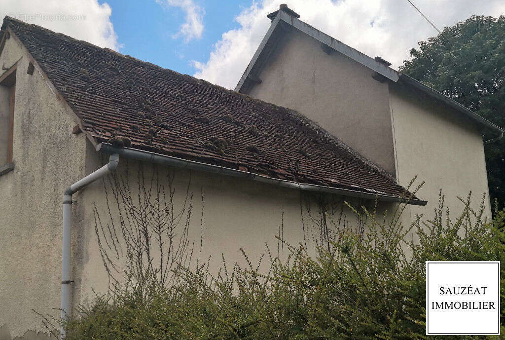 Appartement à SAINT-YRIEIX-LA-PERCHE