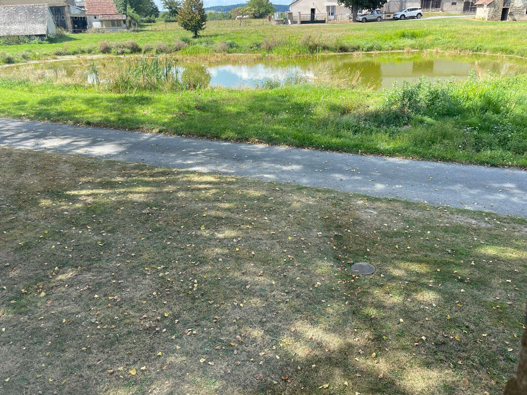 Maison à SAINT-MARCEL-EN-MARCILLAT