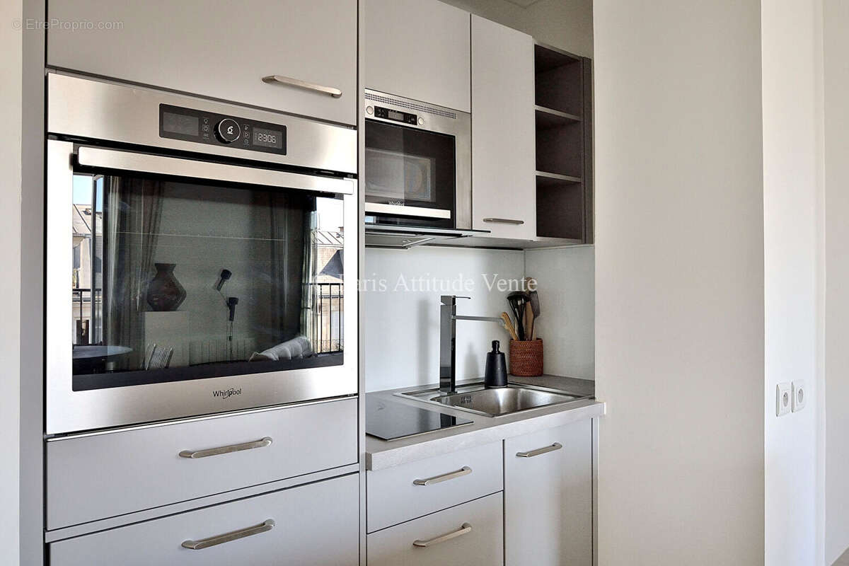 Appartement à PARIS-3E