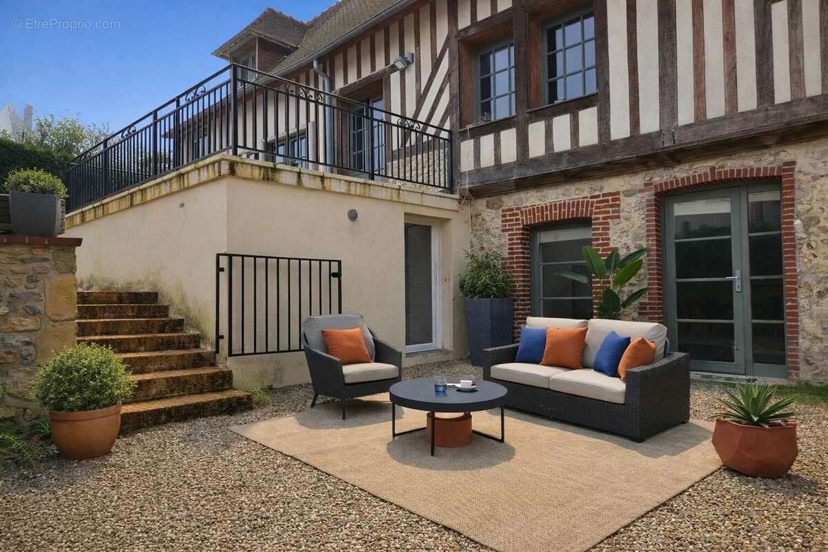 Maison à VILLERVILLE