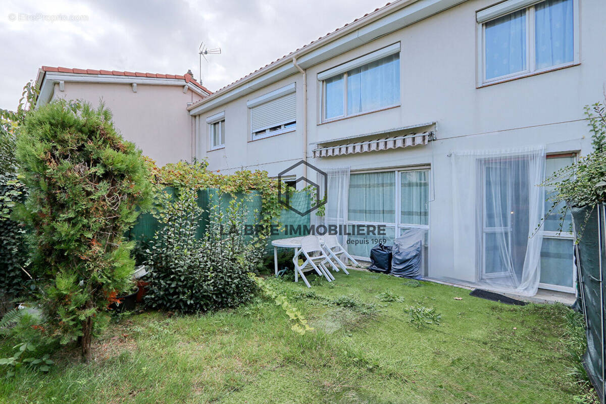 Maison à VILLECRESNES