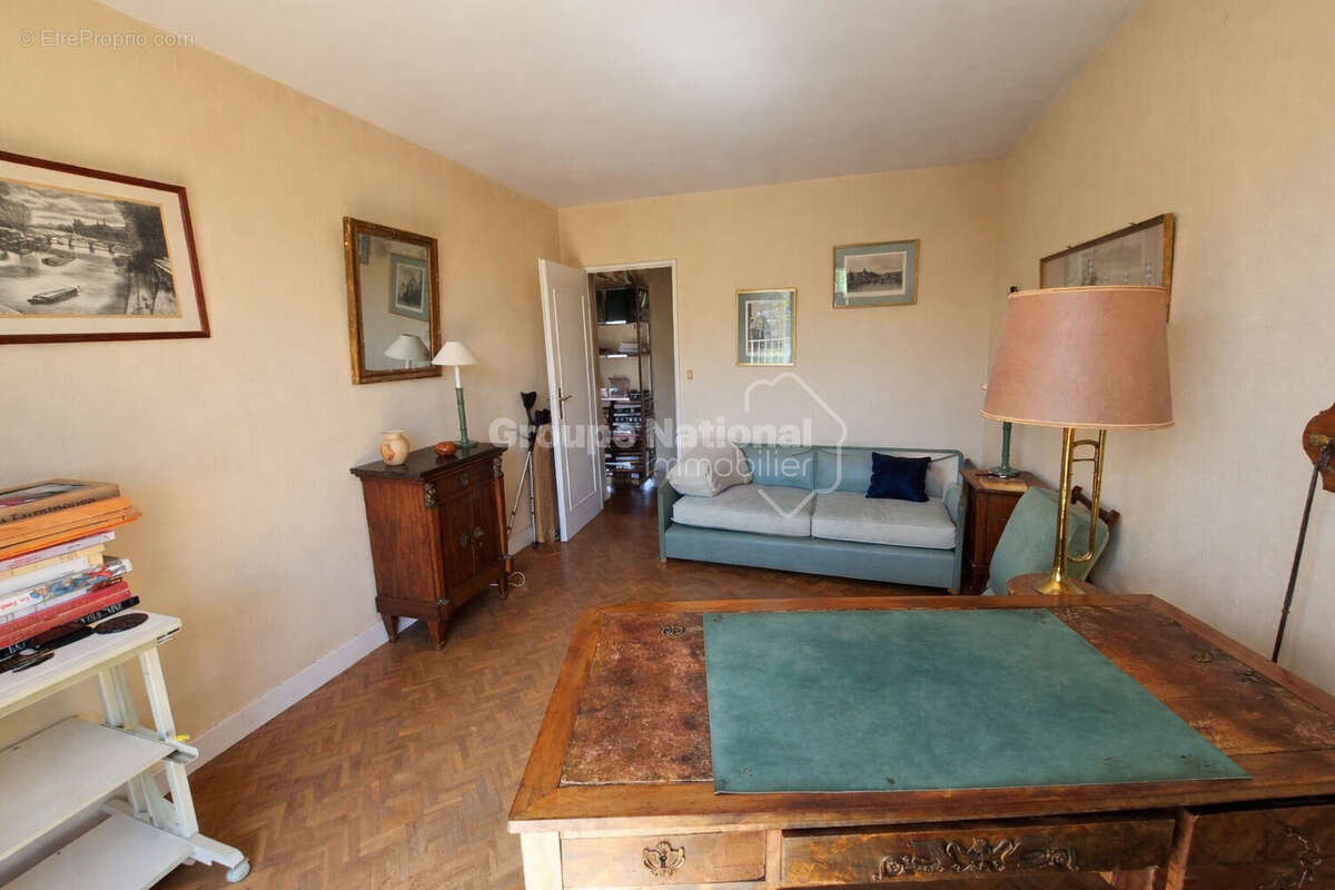Appartement à VERSAILLES