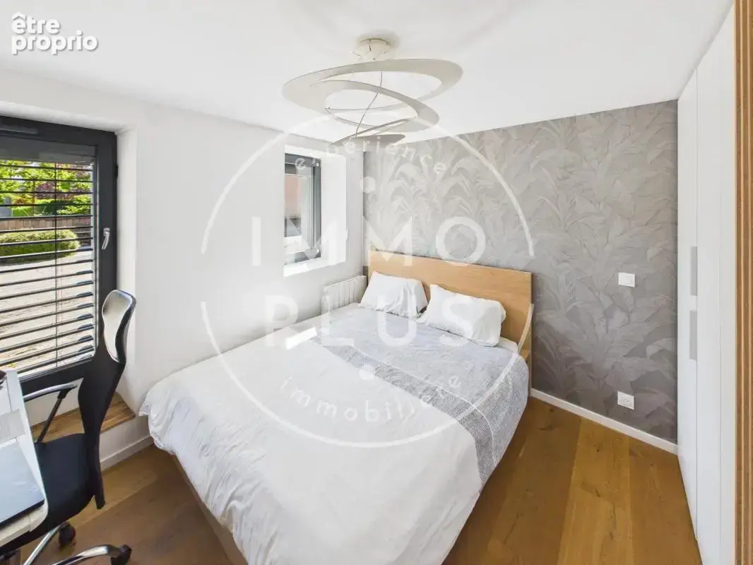 Vente - Maison - 7 pièces + cuisine - 210 m² - 799 000 € - - photo 12