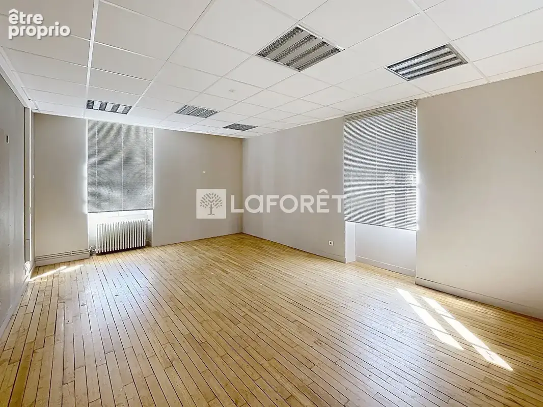 IDEAL INVESTISSEUR! Immeuble Josselin 25 pièce(s) 830 m2 - photo 12