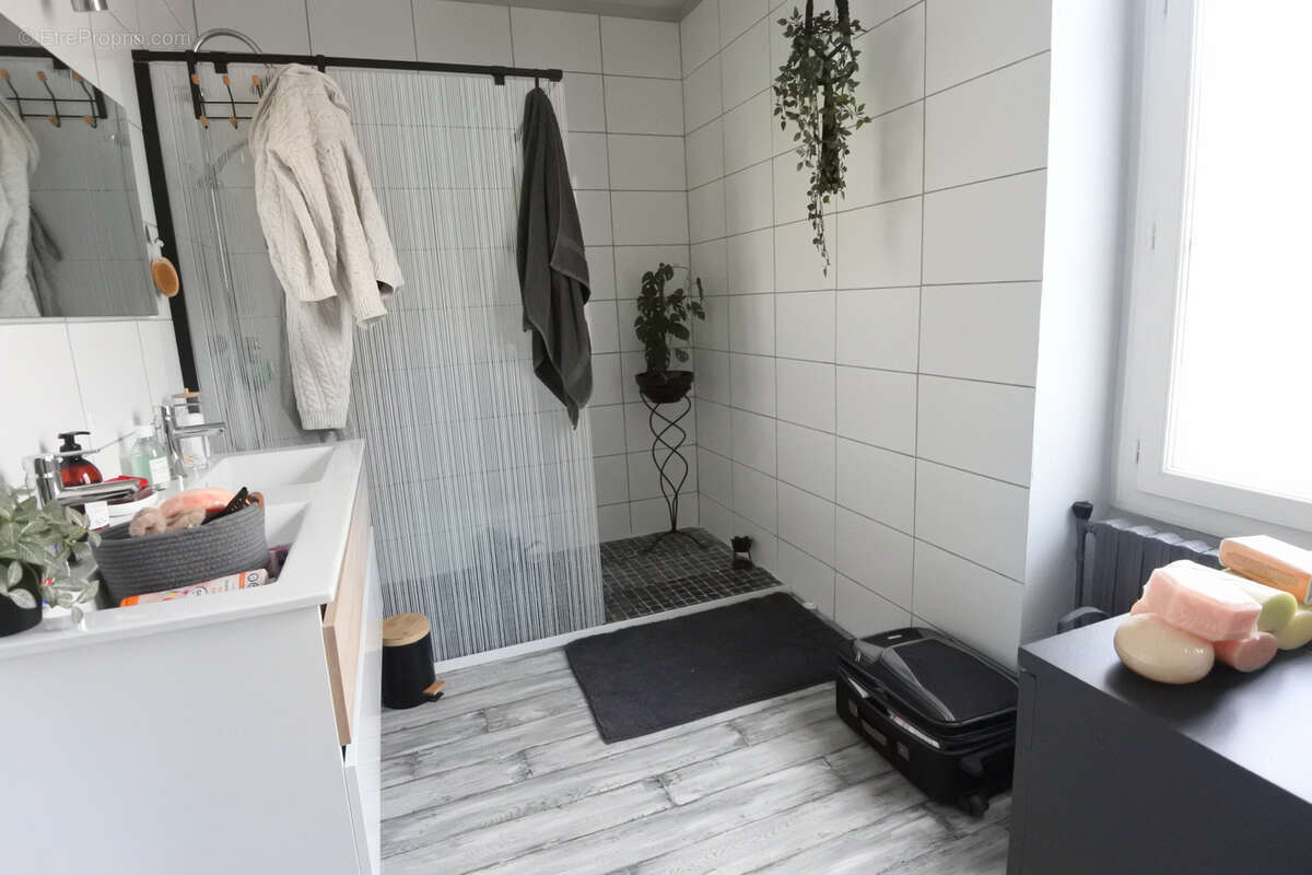 Maison de village recemment renovee de 112 m2 - photo 7