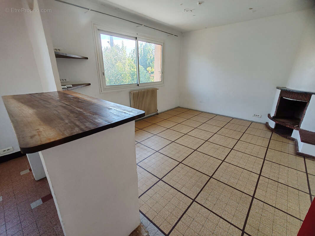 Toulouse Saint-Simon - Dans copropriété de deux biens, T5 avec terrasse et parking - photo 4