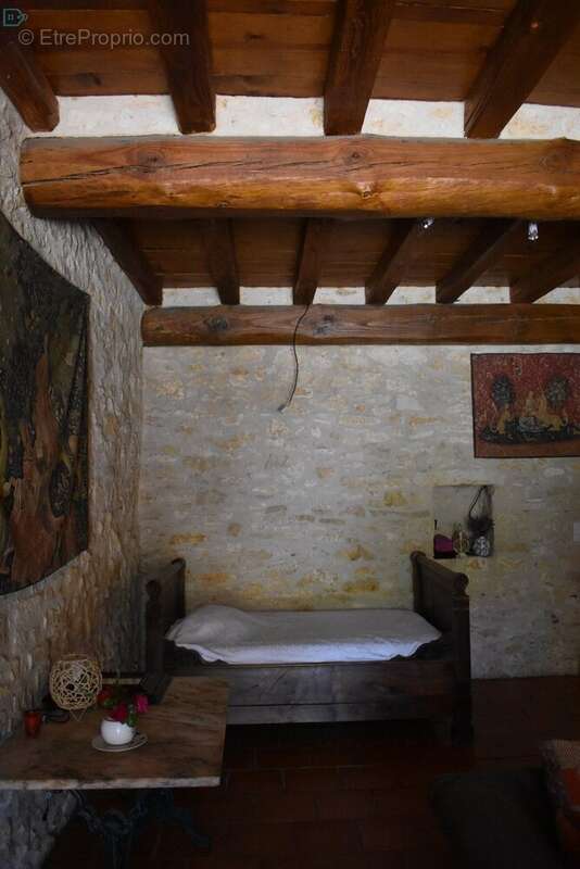 Maison à ROUFFIGNAC-SAINT-CERNIN-DE-REILHAC