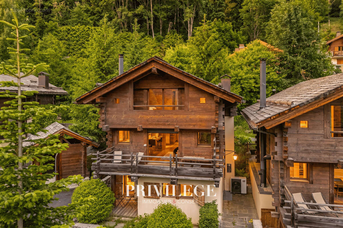 Maison à LES HOUCHES