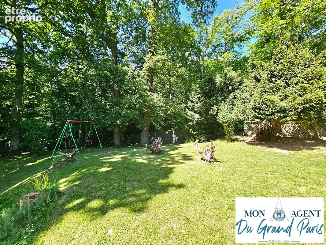 Superbe Maison Mansard Verrieres Le Buisson proche Bievres - 250 m2 + sous sol total + piscine + dépendance sur terrain de 2400m - photo 16