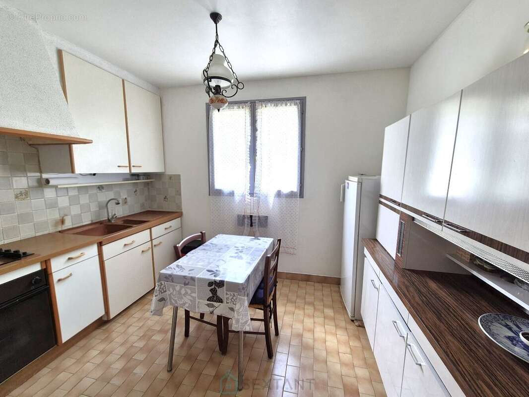 Maison sur parcelle constructible de 1100 m² - photo 5