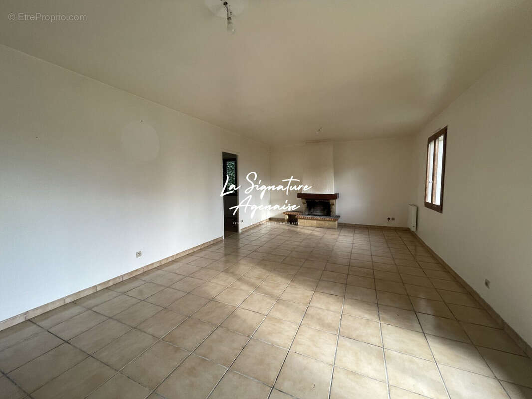 Maison à COLAYRAC-SAINT-CIRQ