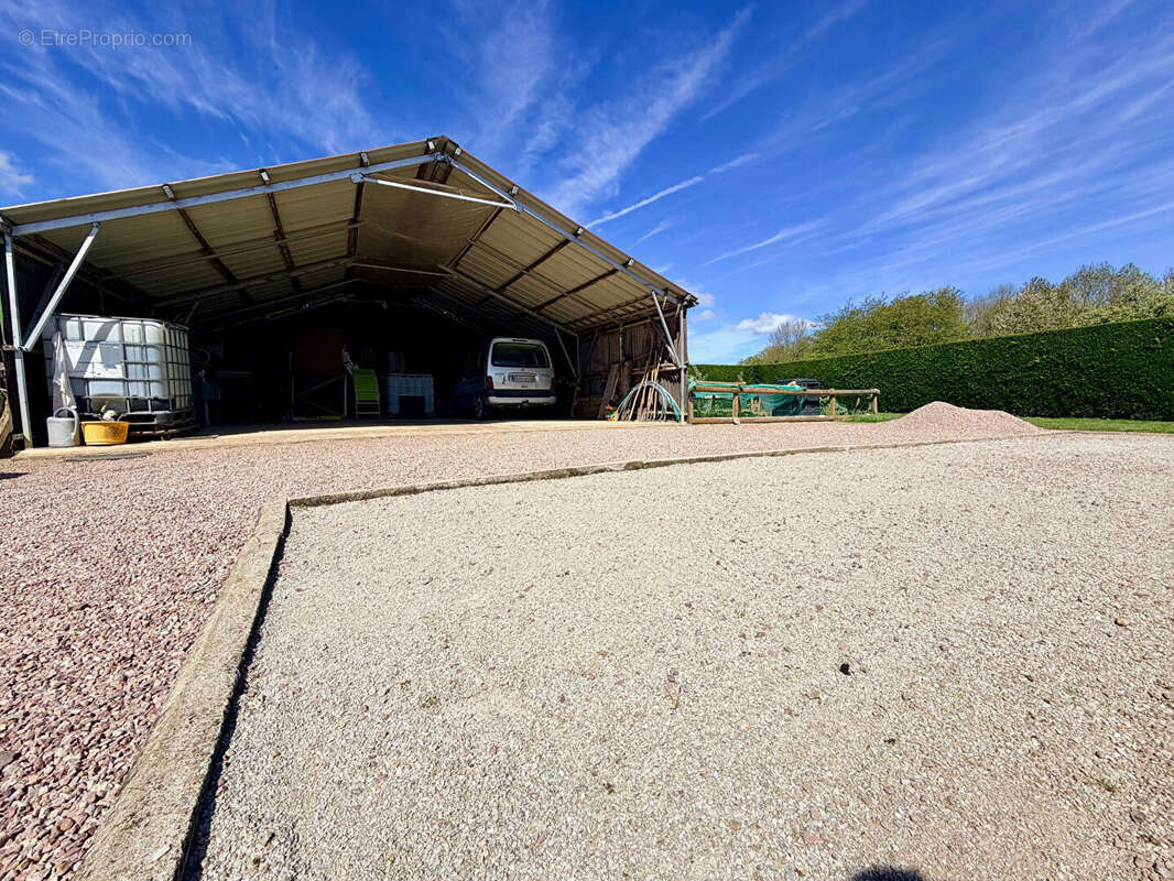 Maison à LE MELE-SUR-SARTHE