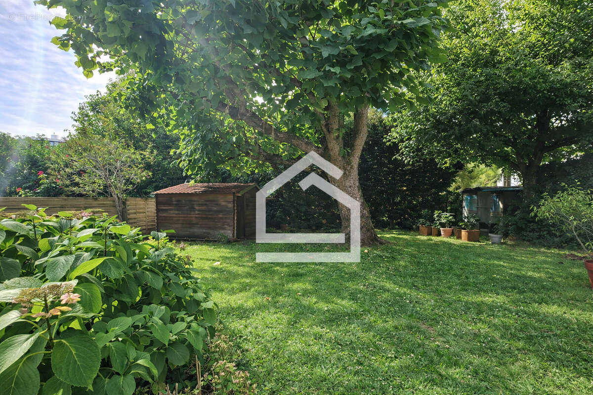 Maison à MERIGNAC