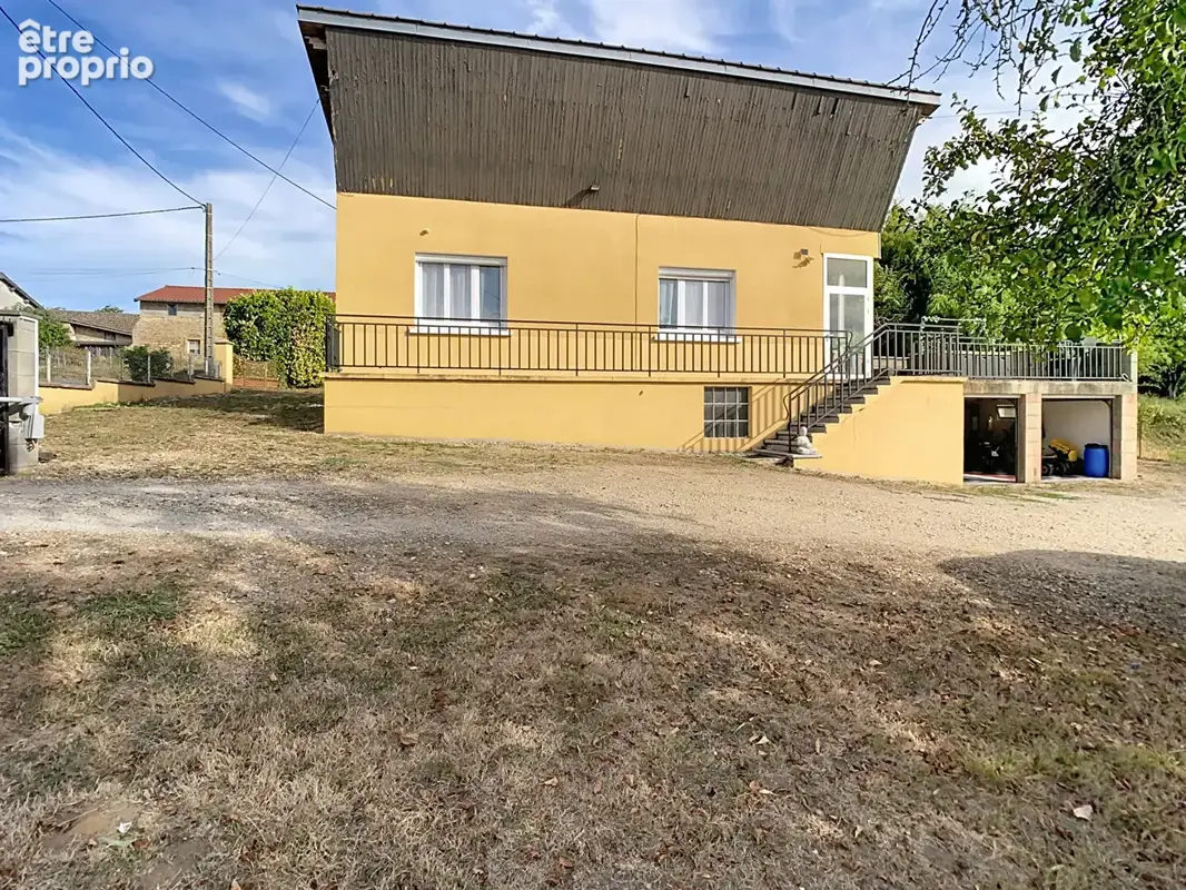 Maison lumineuse avec vue sur le mâconnais-01190 ARBIGNY - photo 15