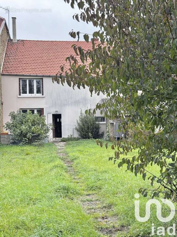 Photo 5 - Maison à NEUILLY-L&#039;EVEQUE